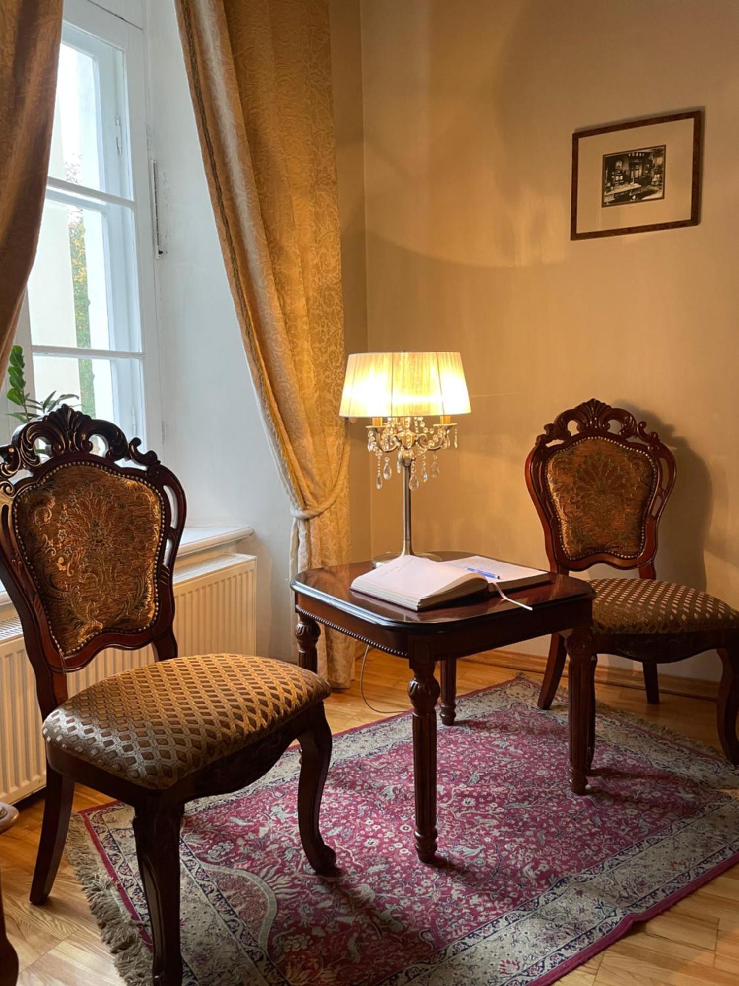 Hotel Saku Mois & Saku Manor Zewnętrze zdjęcie